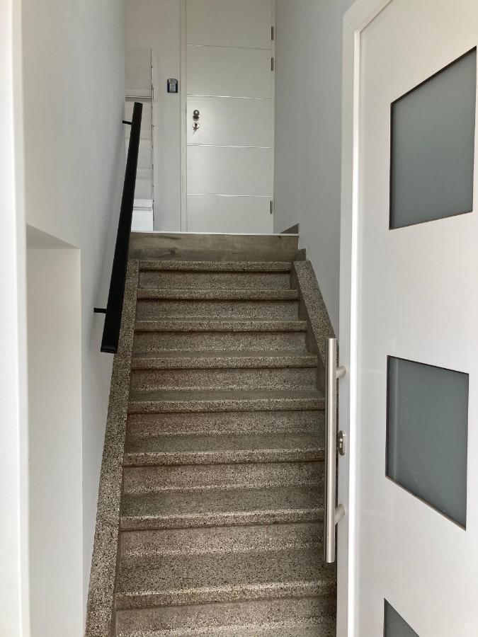 Les Duplex De La Place Des Ecoles سبا المظهر الخارجي الصورة